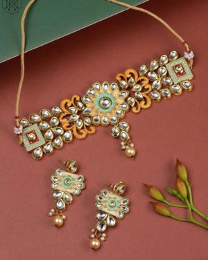 Priyaasi Mint Green & Peach-Coloured Gold-Plated Kundan Stone-Studded Jewellery Set.